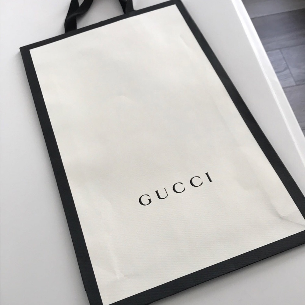 Gucci shopping bag